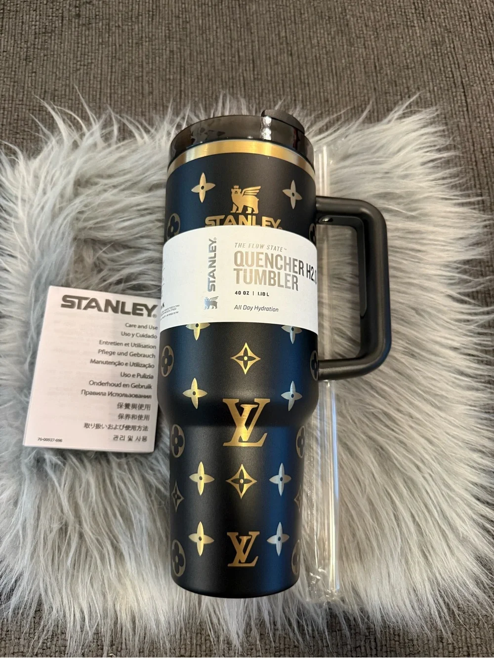 Stanley Black & Gold Quencher H2.0 Travel Mug with Handle 40oz